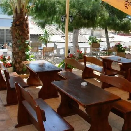 Hotel Elena